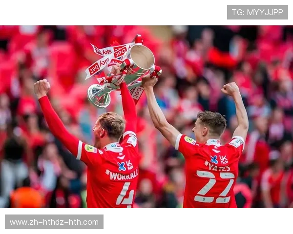 英超西汉姆联队主教练的表现与球队未来